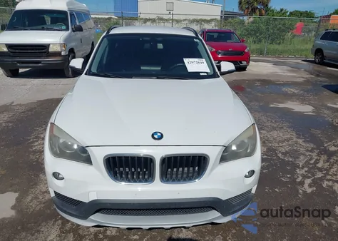 2015 BMW X1 Sdrive28I из США, поврежденный, VIN WBAVM1C55FVZ93656